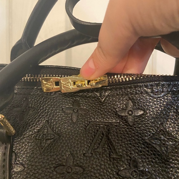 Black embossed speedy style satchel - Picture 6 of 9